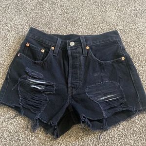 Levi’s Button fly distressed shorts NWOT